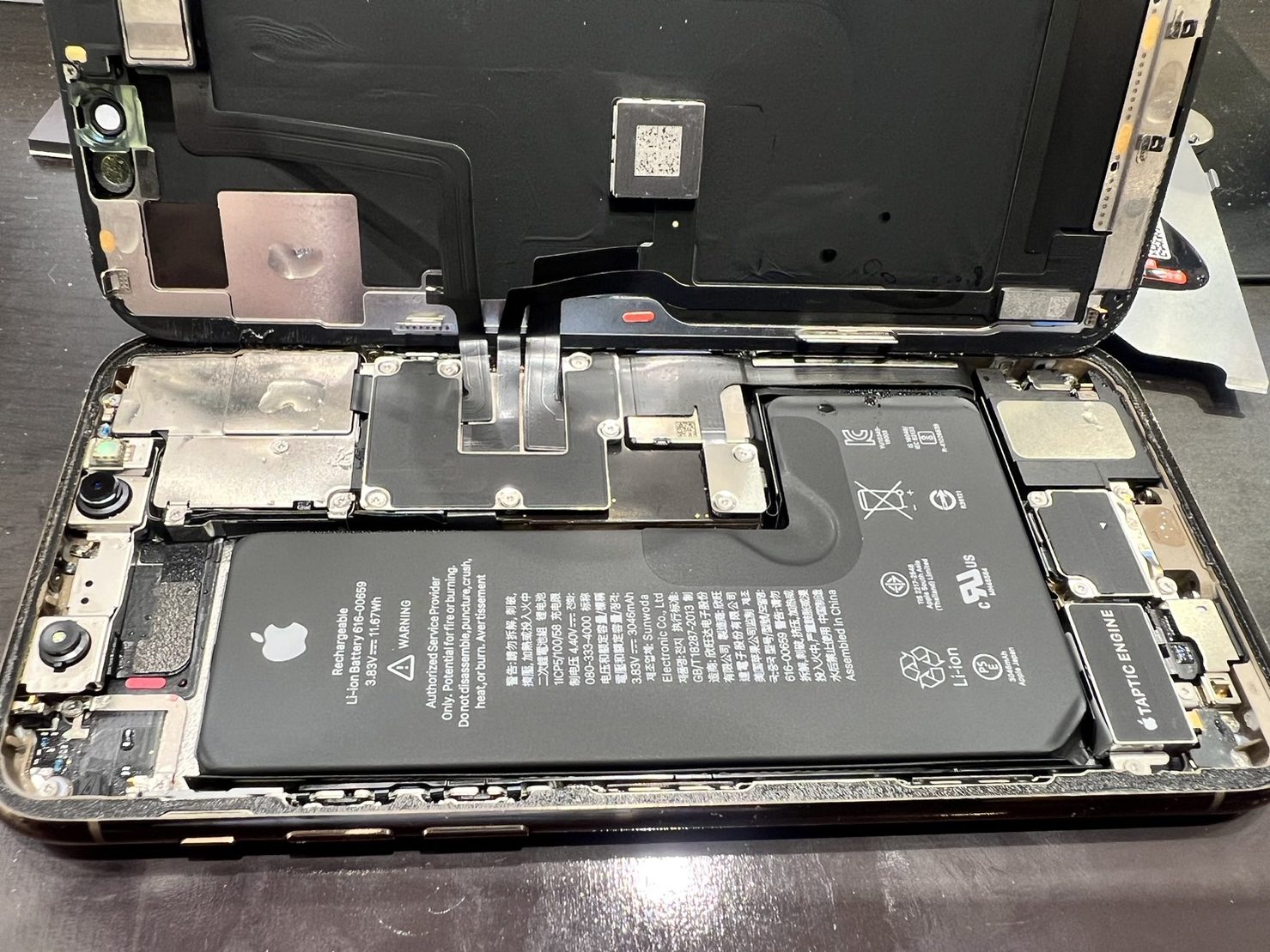 スマートフォン水没修理　間違った対処はNGです⚠　【水没した時の解説付き】