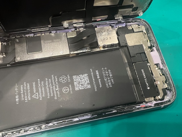 iPhone11水没後の内部