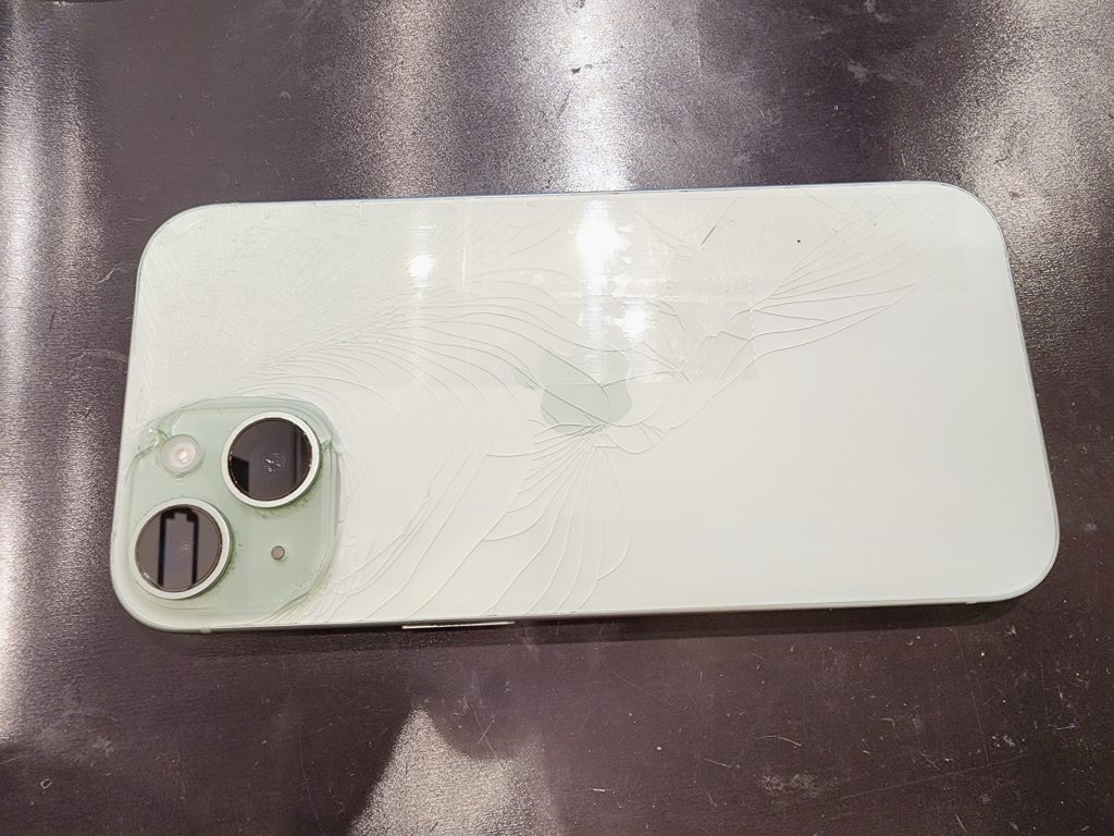 修理前iPhone