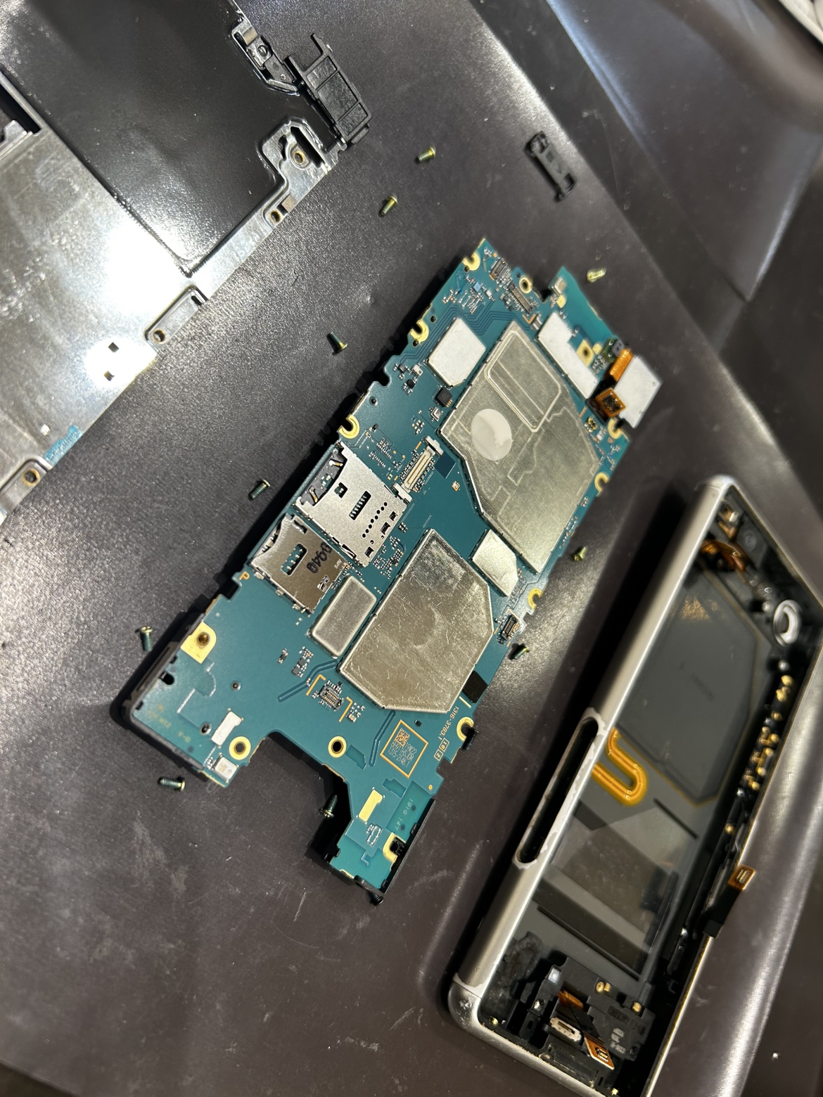 『急にプツっと電源が切れたんだよね…』【XperiaAce】