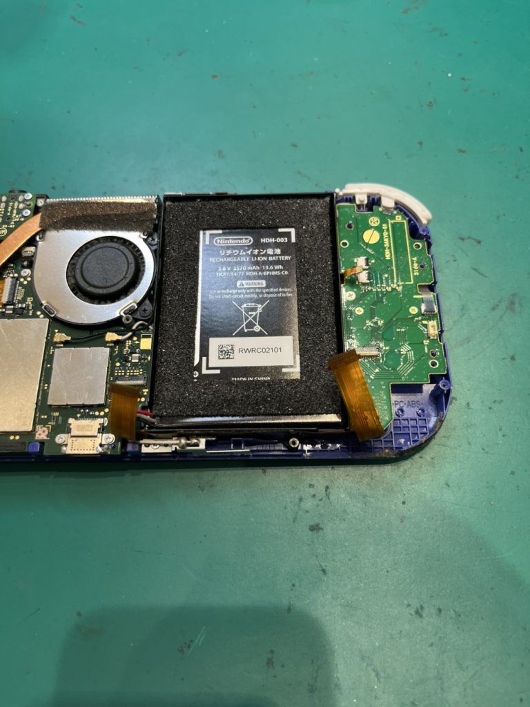 任天堂SwitchLiteに中身