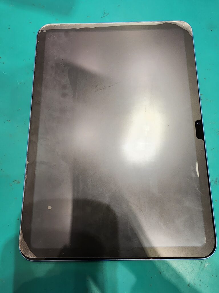 水没したiPad(第10世代)