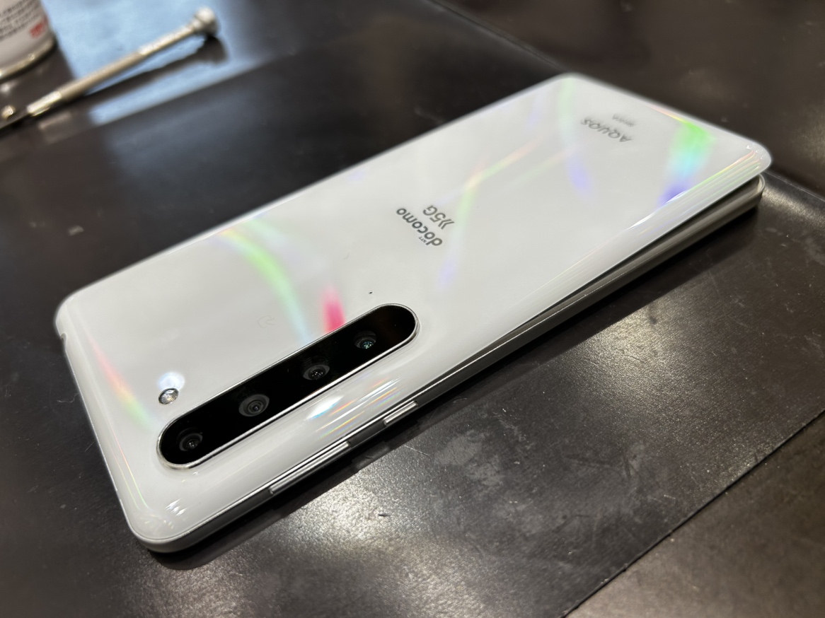 【札幌苗穂店】AQUOS R5Gのバッテリー交換【豊平区からのご来店】