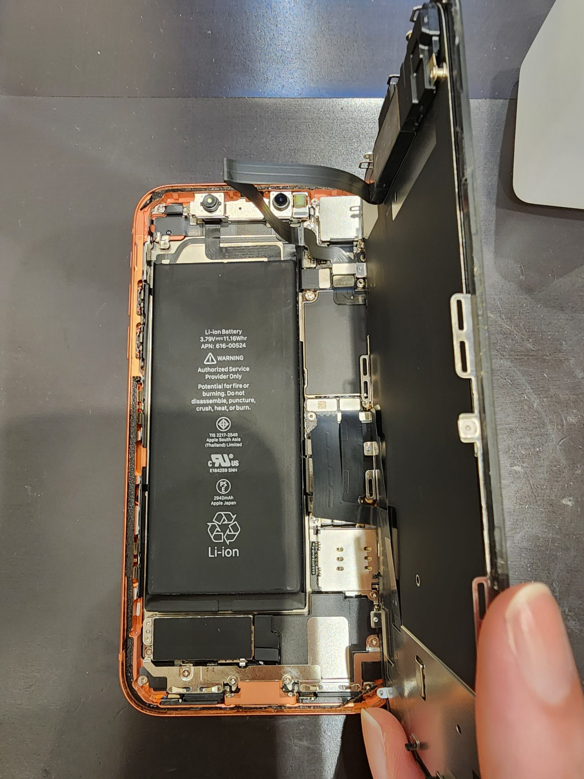 【札幌苗穂店】iPhone XRバッテリー交換【東区からご来店】