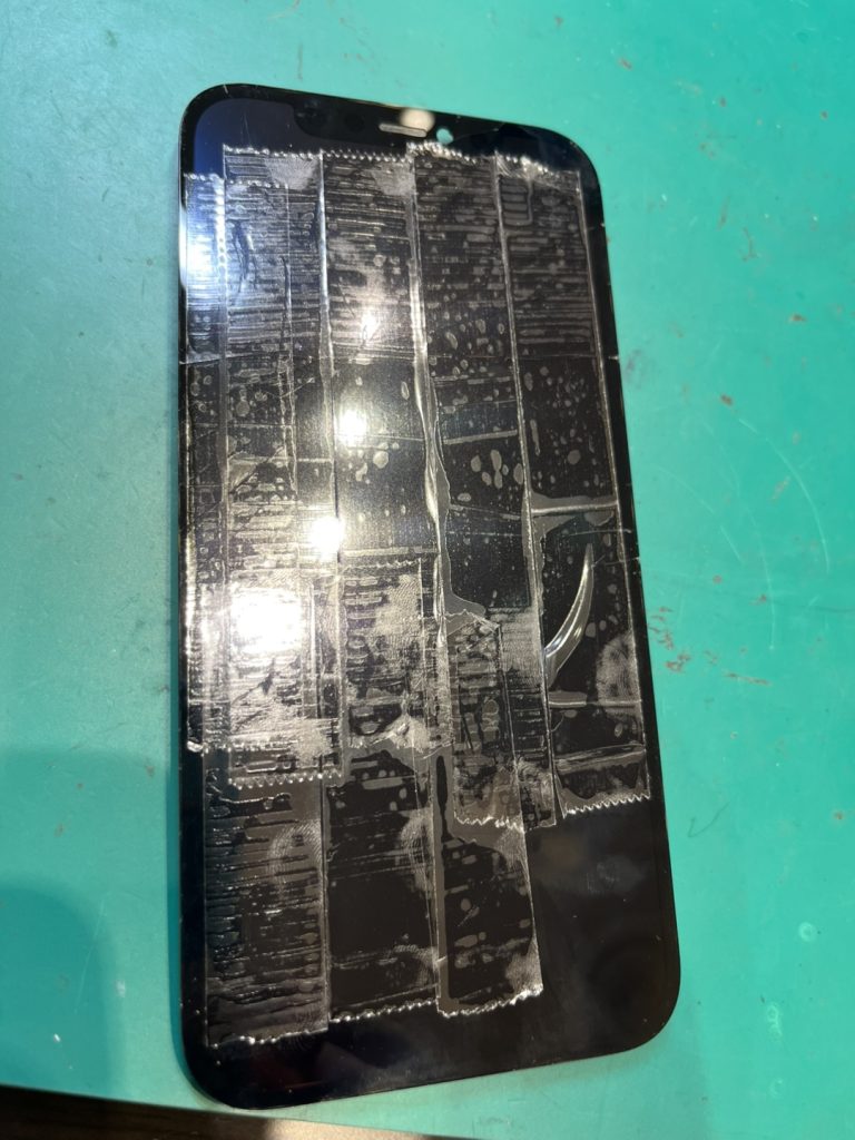 【札幌苗穂店】iPhone12miniの画面交換【東区からご来店】