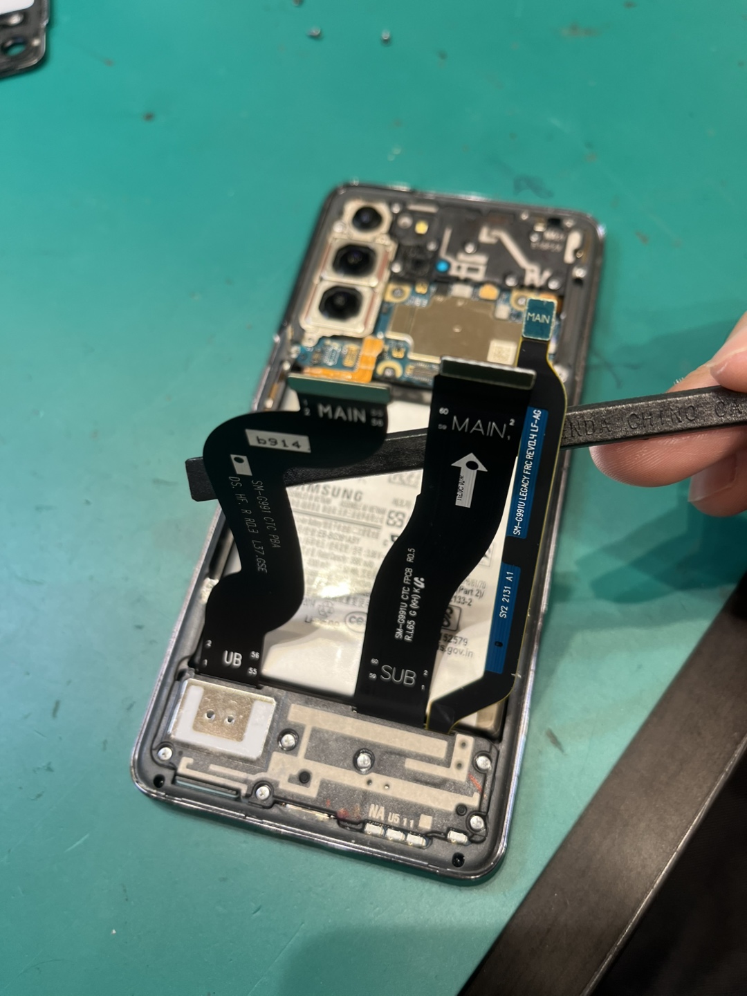 【札幌苗穂店】Galaxy S21 5Gのバッテリー交換【白石区からご来店】