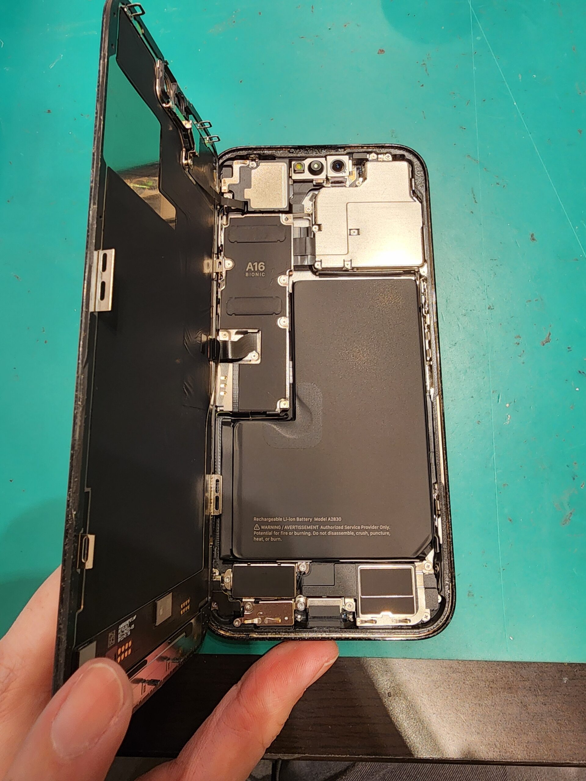 【札幌苗穂店】iPhone 14 Pro Maxバッテリー交換【白石区からご来店】