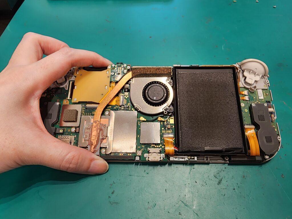 新しいバッテリーに交換したswitchlite