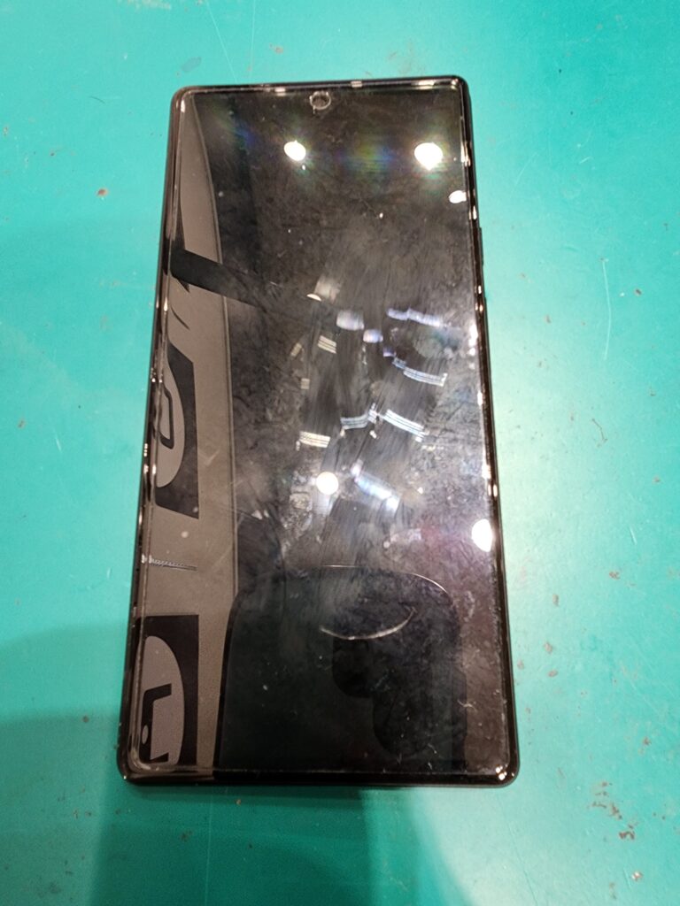 修理前のGooglePixel6