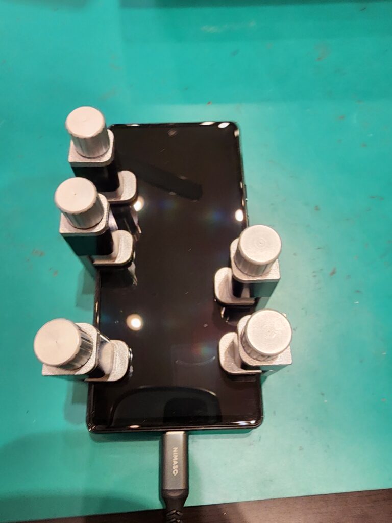 画面圧着中のGooglePixel6