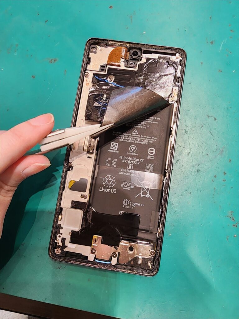 上部グラファイトを外すGooglePixel7