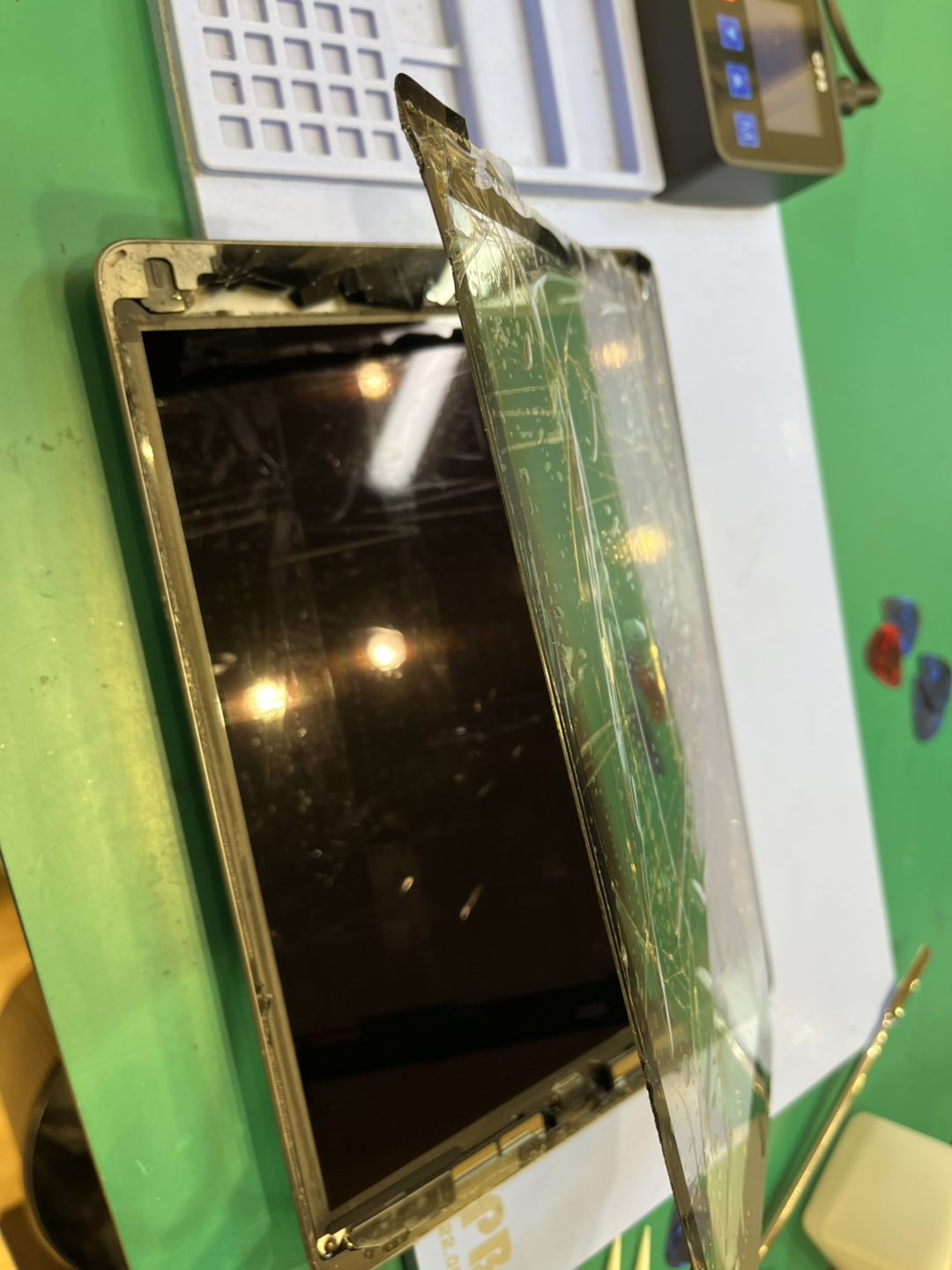 【札幌苗穂店】iPad8のタッチガラス交換【白石区からご来店】