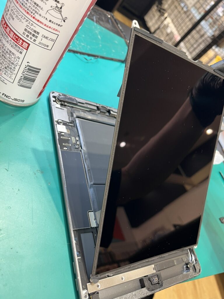 iPad8の画面交換
