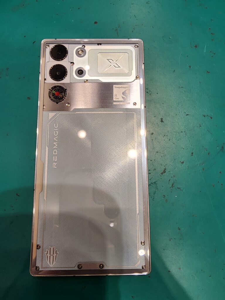 修理前のREDMAGIC