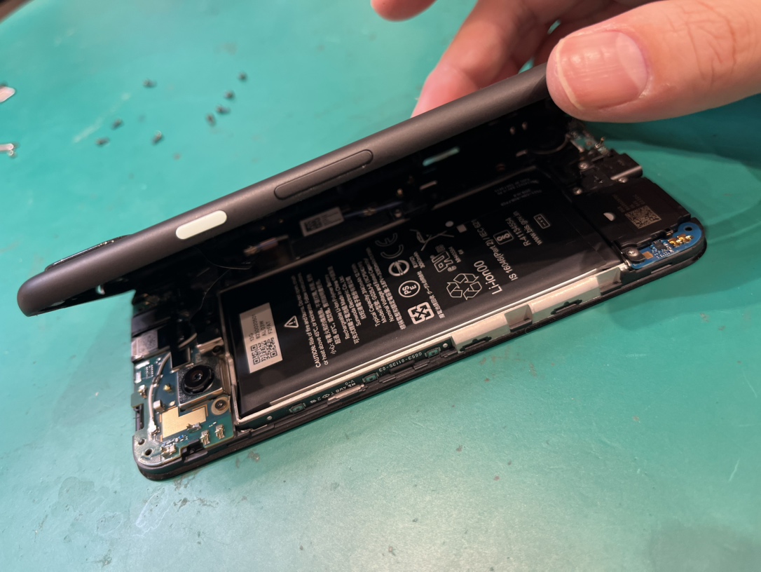 【札幌苗穂店】pixel4aのバッテリー交換【北区からご来店】