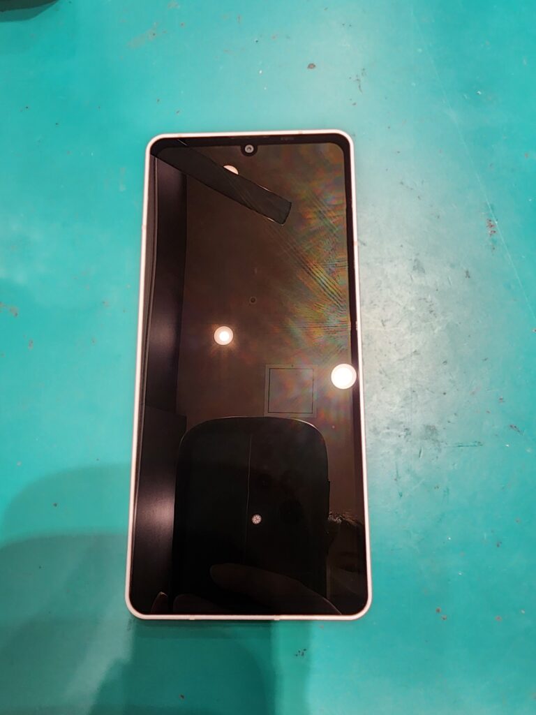 ガラスコーティングを施工したAQUOS sense6