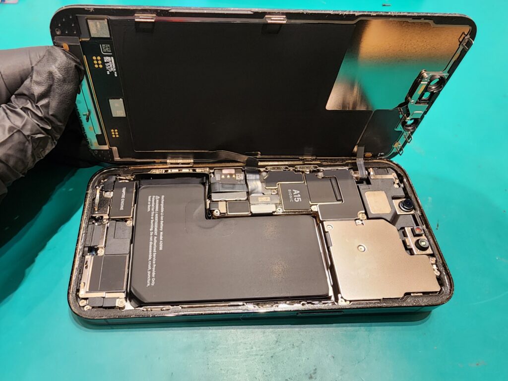 画面を開けたiPhone13pro