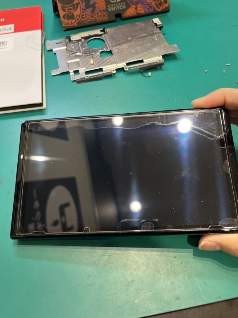 任天堂switch有機ELの液晶修理