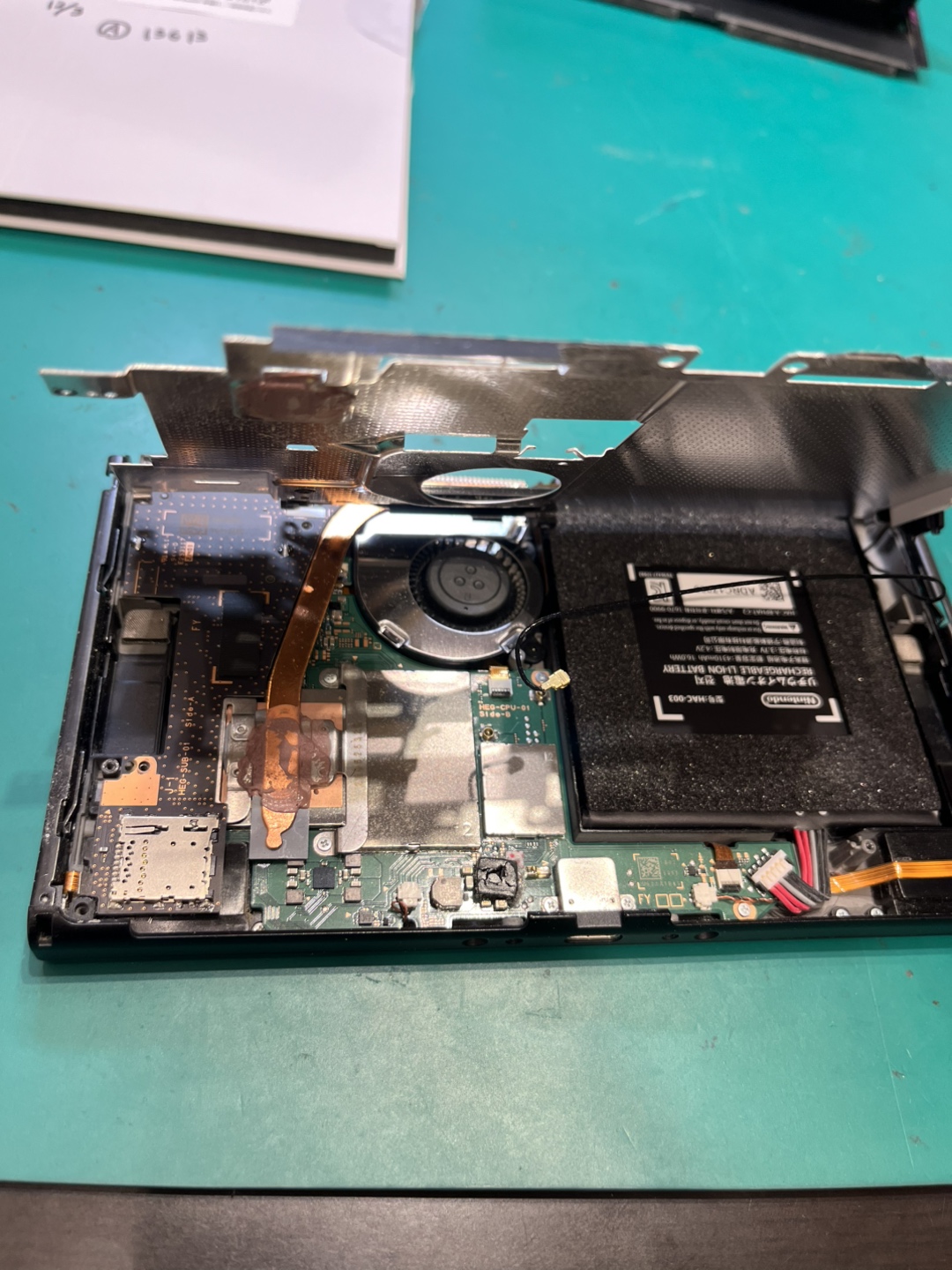 【札幌苗穂店】任天堂switch有機ELの液晶修理【東区からご来店】