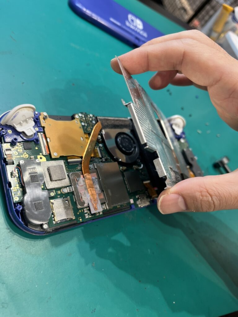 switch Liteの液晶交換