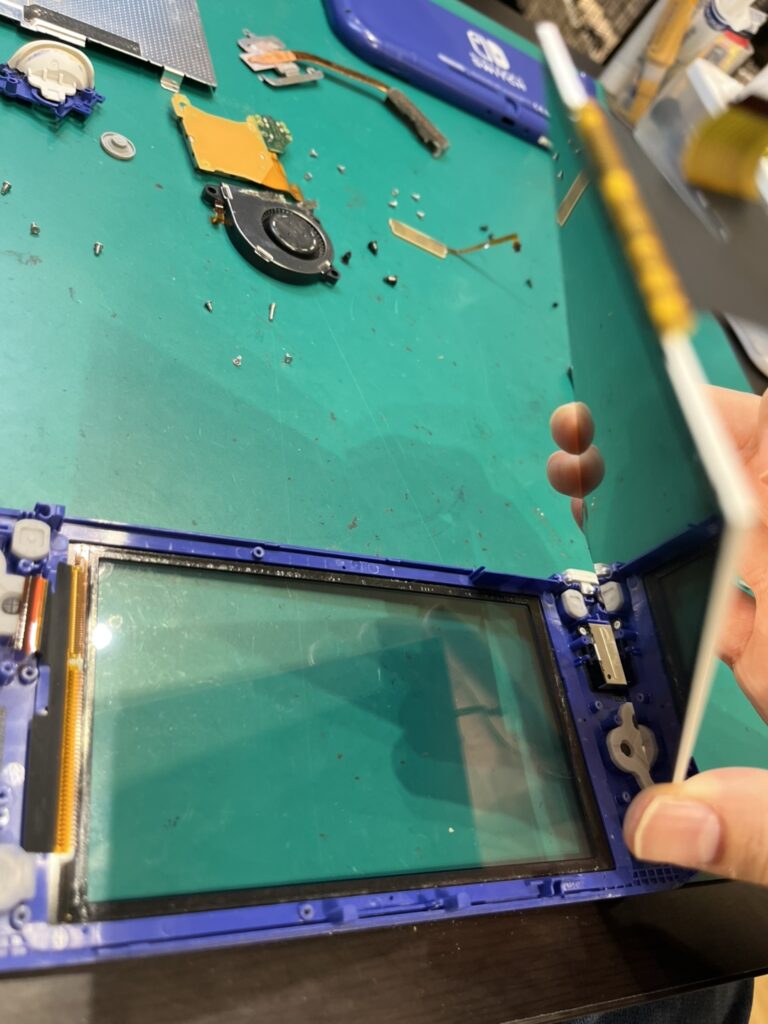 switch Liteの液晶交換