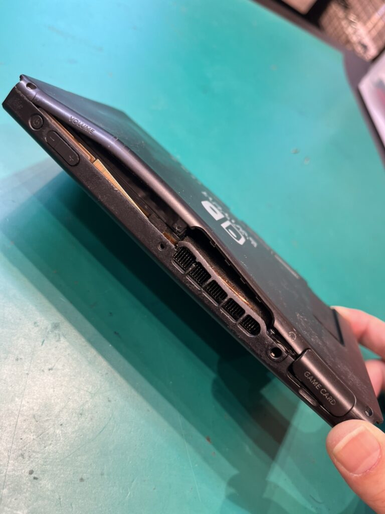 任天堂switchのバッテリー交換