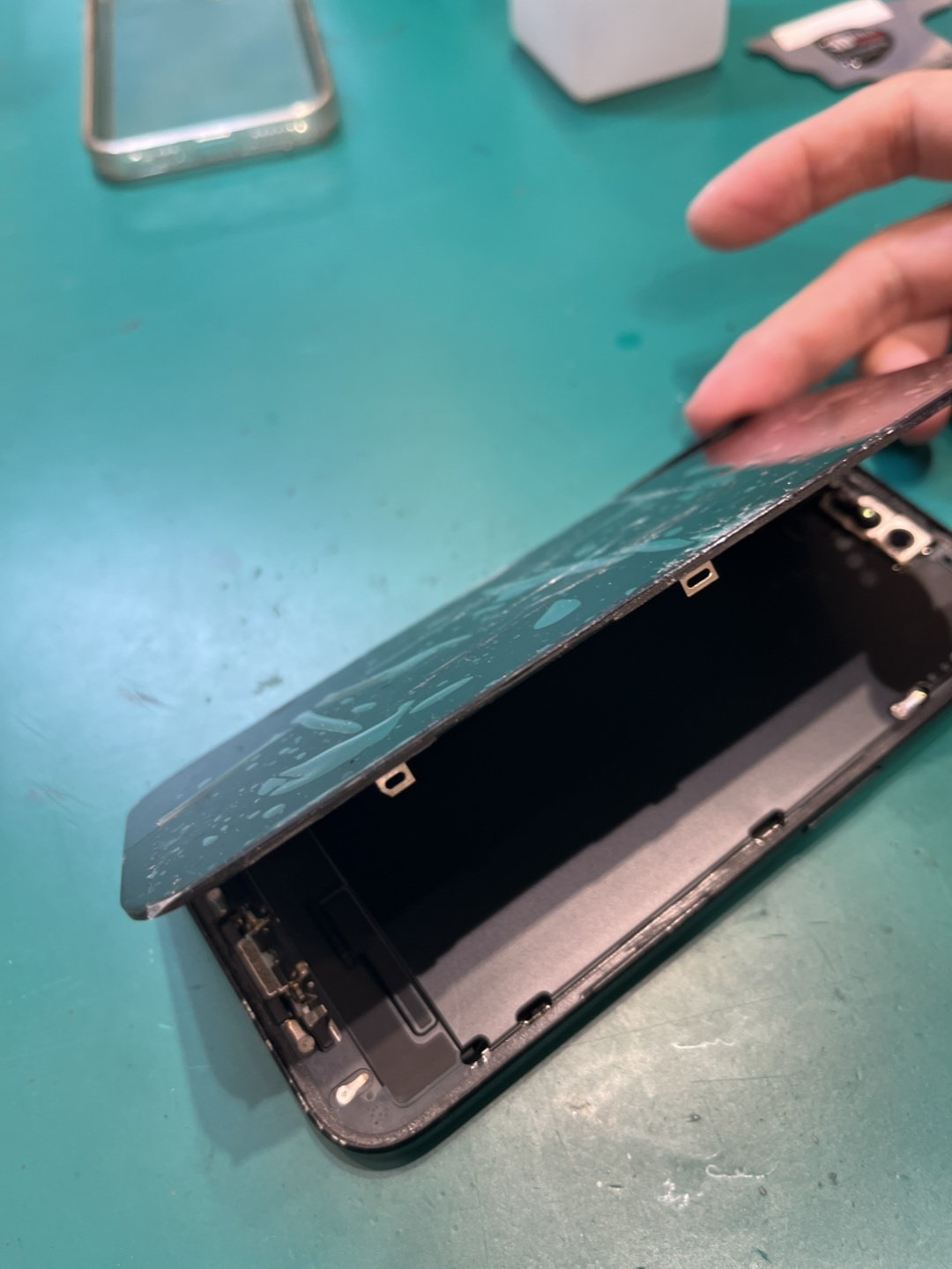 【札幌苗穂店】iPhone15の画面交換【白石区からご来店】