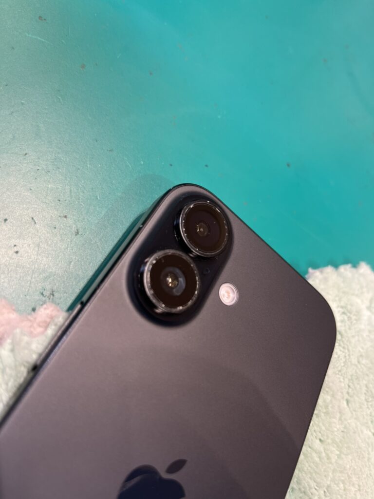 iPhone16のカメラレンズ交換