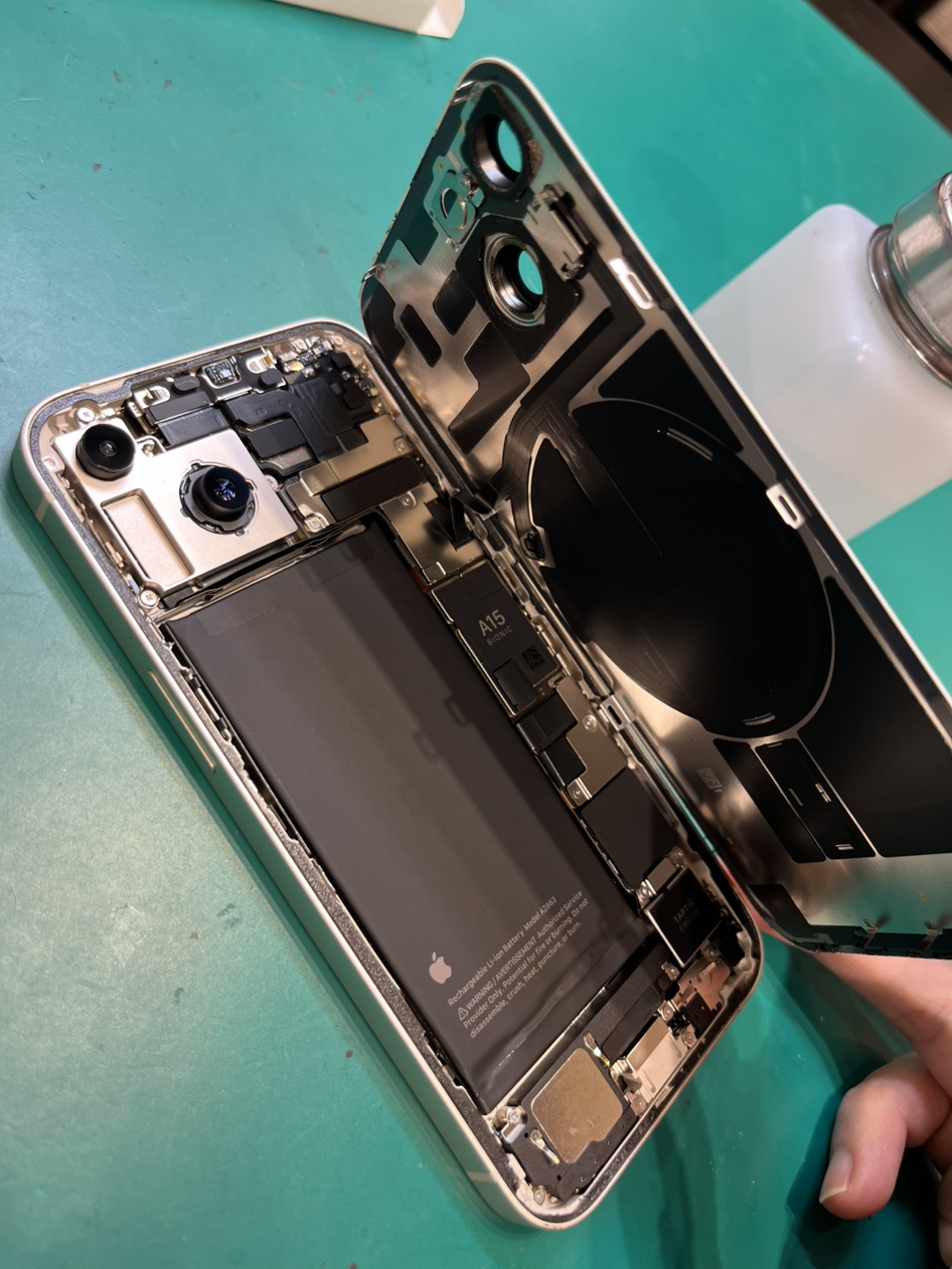 【札幌苗穂店】iPhone14のバッテリー交換【北区からご来店】