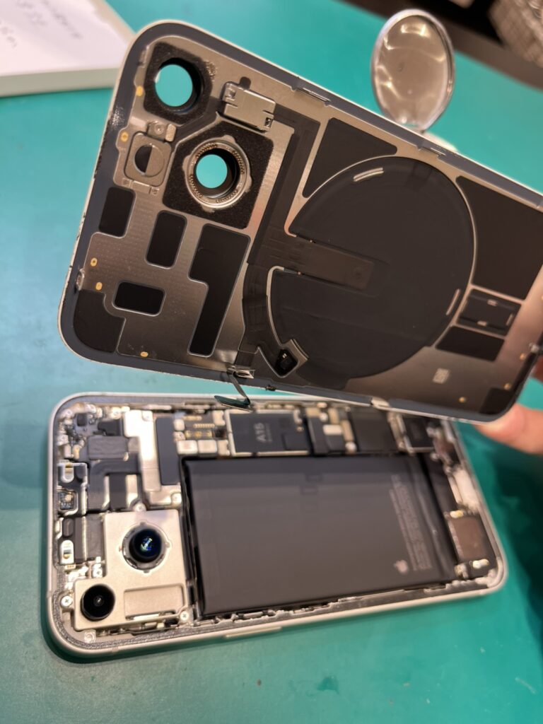 iPhone14のバッテリー交換