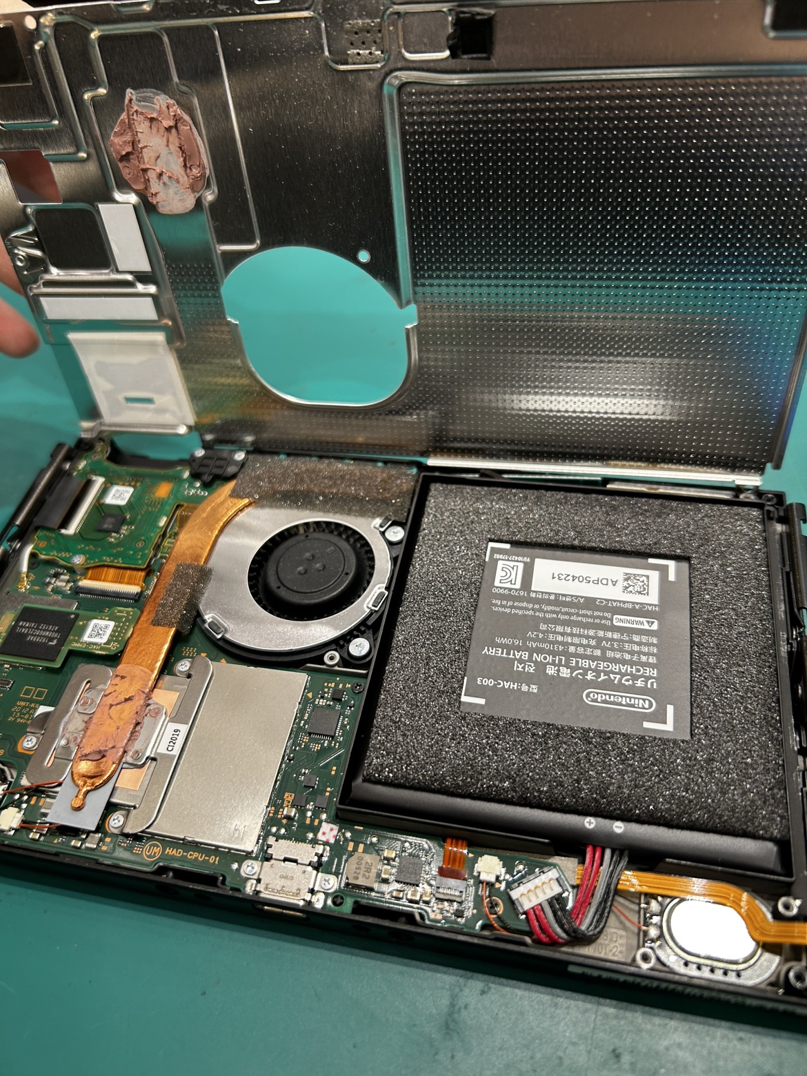 【札幌苗穂店】任天堂Switchのバッテリー交換【清田区からのご来店】