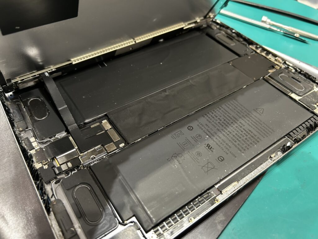 【札幌苗穂店】iPadPro 11inch(第2世代)の画面交換【東区からご来店】