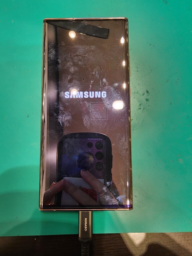 起動中のGalaxyNote20Ultra