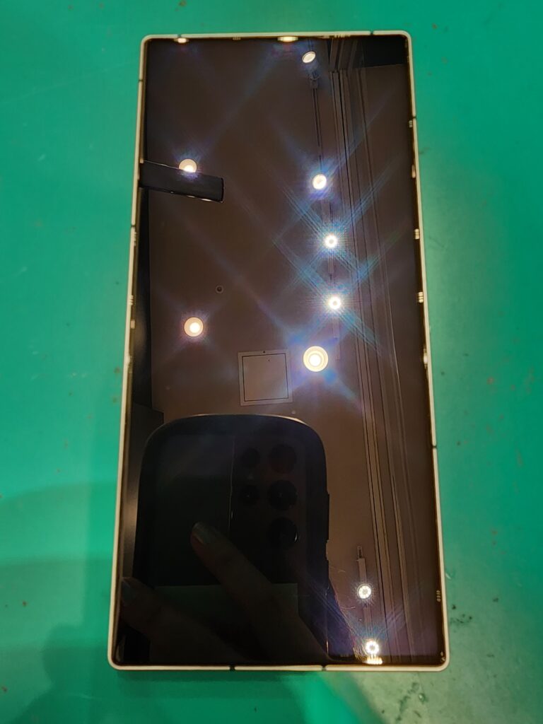 仕上げにガラスコーティングをしたREDMAGIC9SPro