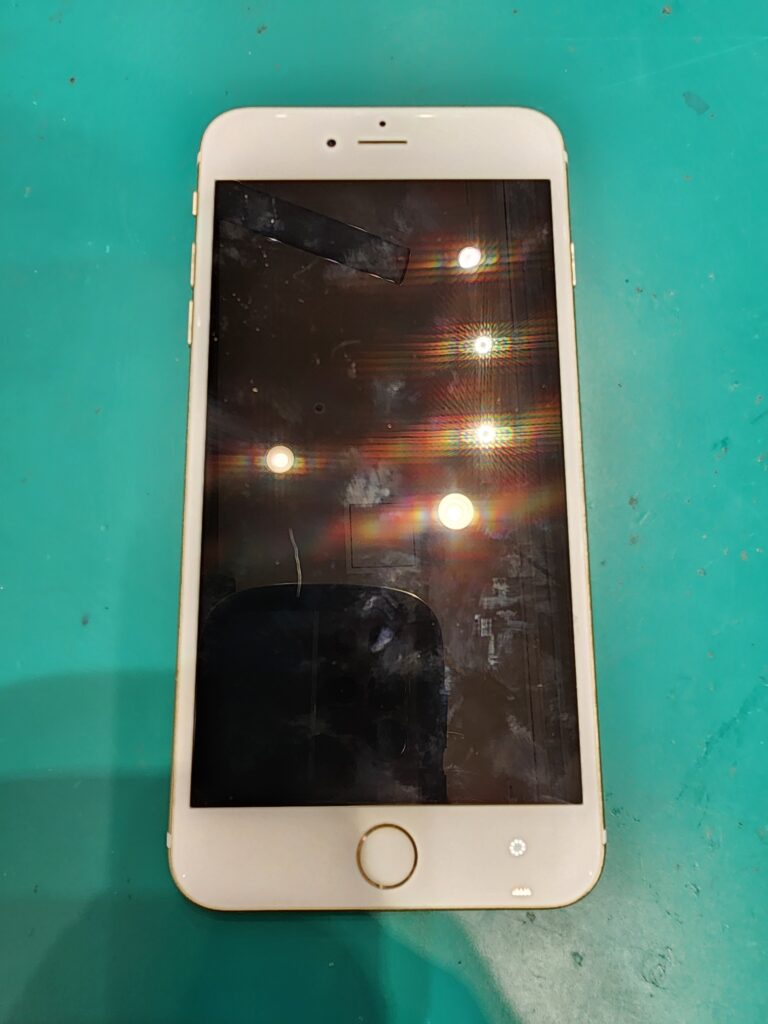 修理前のiPhone6SPlus