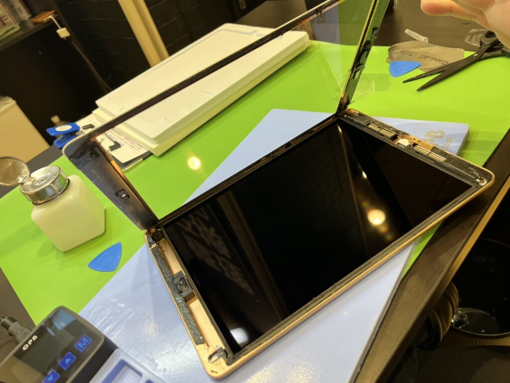 iPad７の液晶交換