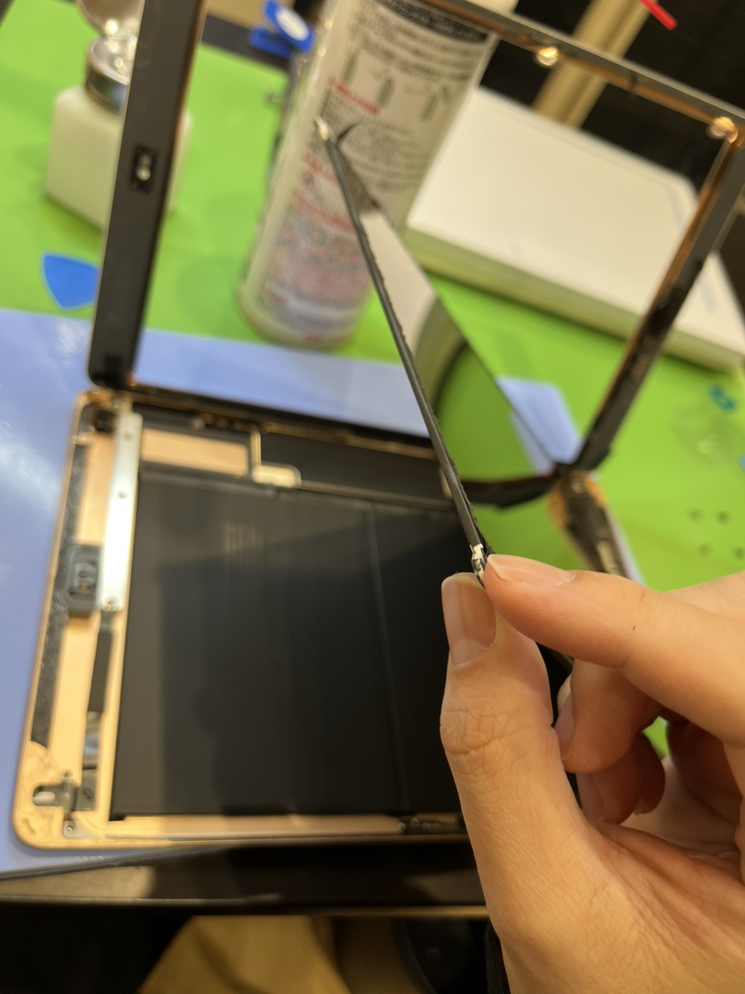 【札幌苗穂店】iPad７の液晶交換【白石区からご来店】