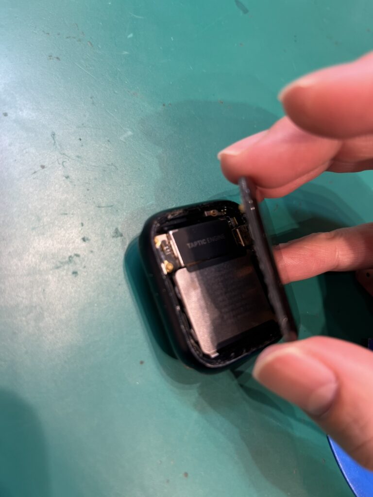 Apple Watch series8のバッテリー交換